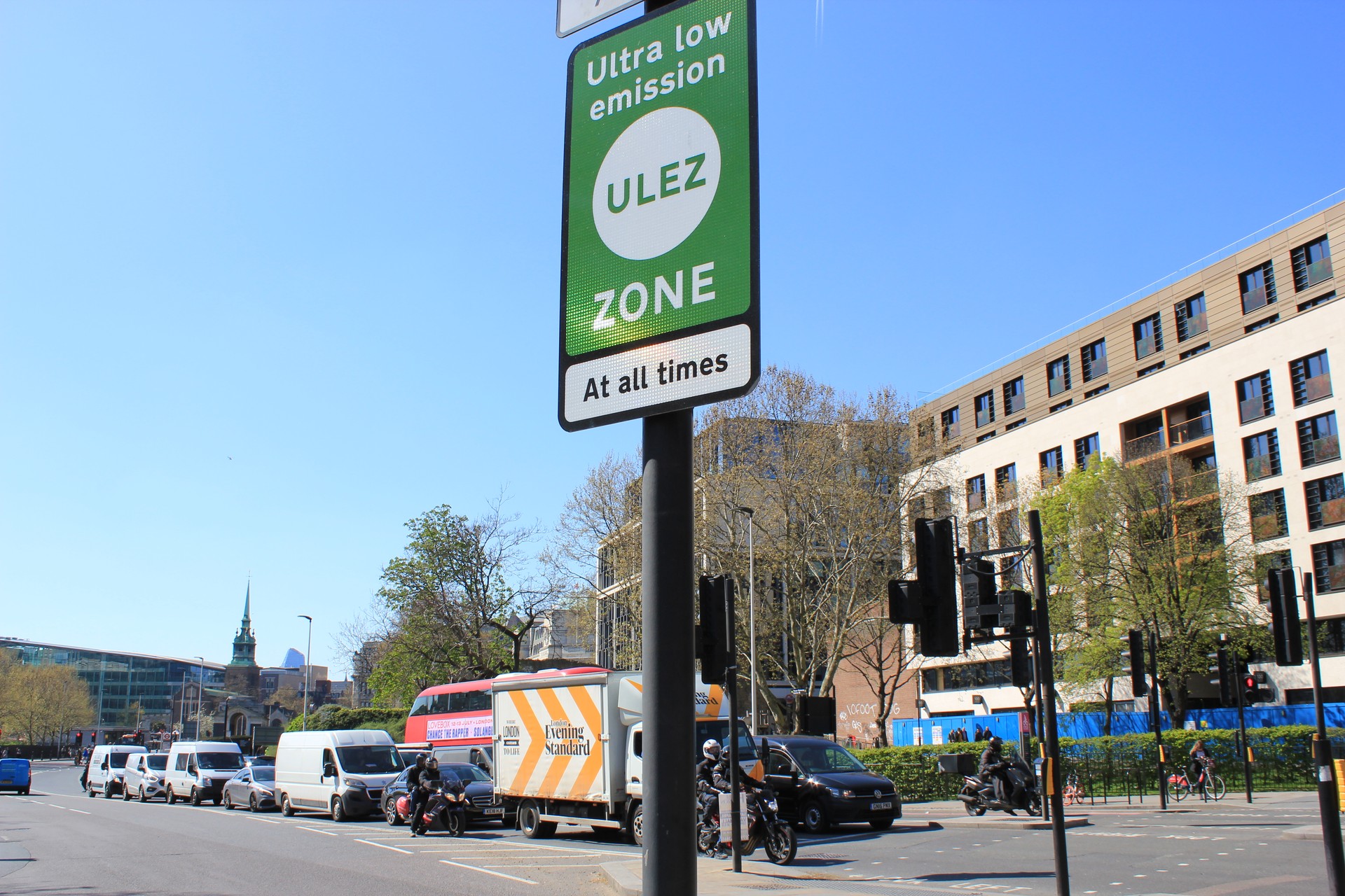 ULEZ (Ultra low emission zone) charge congestion charge Ultra Low Emission Zone (ULEZ) warning sign central London